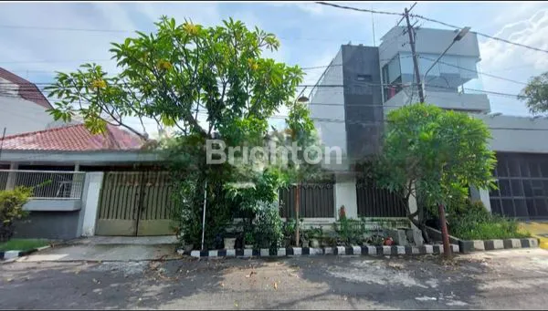 image RUMAH SIAP HUNI, ROW JALAN LEBAR SELANGKAH KE BONNET, BONCAFE KERTAJAYA INDAH MERR GALAXY MALL MANYAR KERTOADI PAKUWON CITY (1)