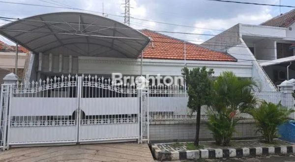 image RUMAH 1 LANTAI LOKASI ELITE DHARMAHUSADA INDAH STRATEGIS DEKAT MERR GALAXY MALL KERTAJAYA INDAH MANYAR KERTOADI UNAIR ITS PAKUWON CITY (1)