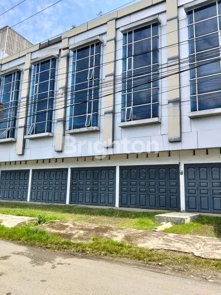 image RUMAH TOKO DI KOMPLEK PERUMAHAN THE MERLION RESIDENCE, MEDAN (2)