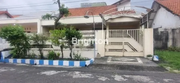 image RMH 1,5LANTAI TERAWAT SIAP HUNI AREA MEDOKAN RUNGKUT GUNUNG ANYAR (1)