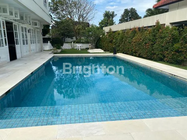 image RUMAH MEWAH VIEW GUNUNG DAN GOLF (6)