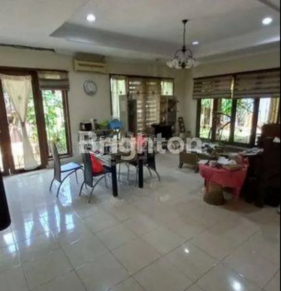 image RUMAH MEWAH KONSEP VILLA DI TENGAH KOTA DEKAT ALAM SUTERA – PONDOK JAGUNG, TANGERANG SELATAN (4)