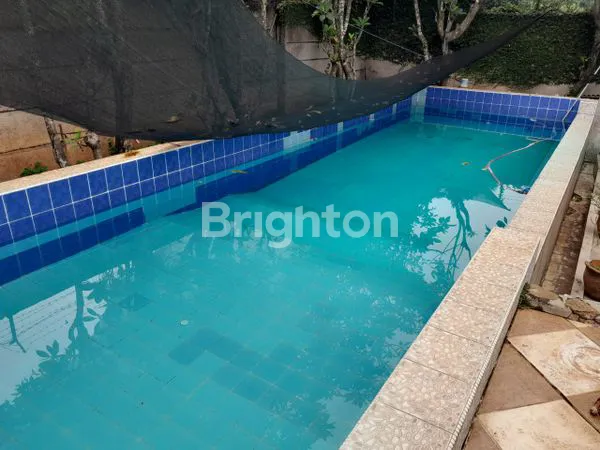 image RUMAH MEWAH KONSEP VILLA DI TENGAH KOTA DEKAT ALAM SUTERA – PONDOK JAGUNG, TANGERANG SELATAN (7)