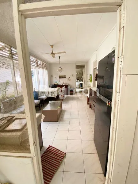 image RUMAH SEMI TUA – JATIPADANG JAKARTA SELATAN (3)