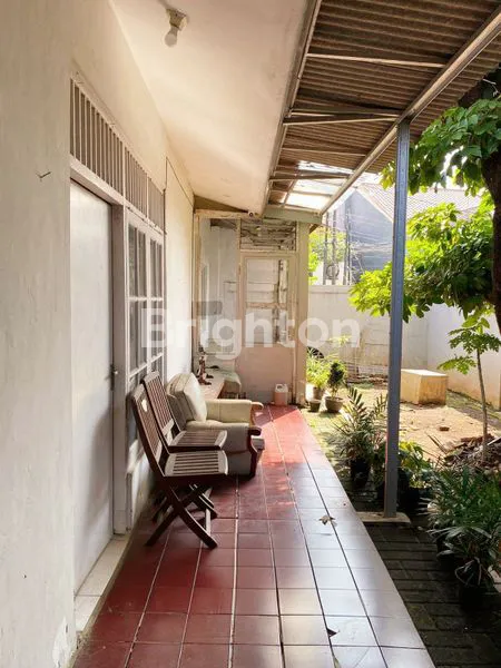 image RUMAH SEMI TUA – JATIPADANG JAKARTA SELATAN (6)
