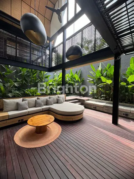 image LUXURY VILLA 5 BEDROOM PADANGLINJONG  CANGGU (3)