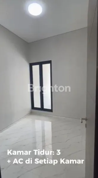 image RUMAH MINIMALIS MODERN 2 LANTAI MURAHH RAYA KUTISARI INDAH UTARA (4)