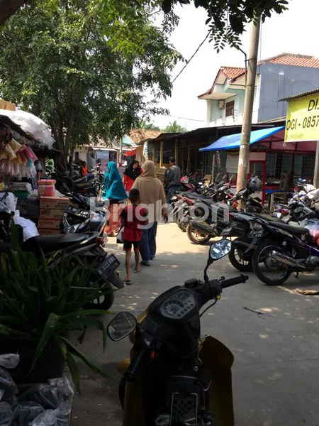 image RUKO 2 LANTAI STRATEGIS DI PASAR RAWALUMBU (4)