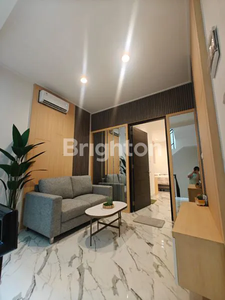 image RUMAH 3 LANTAI FURNISHED DI ARATHA CITY KEDOYA (6)