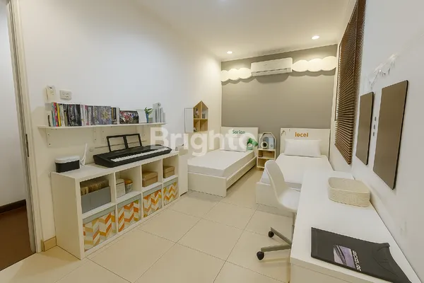 image RUMAH HOOK 2 LANTAI SEMI FURNISHED DI SARUA VIEW RESIDENCE, PAMULANG (6)