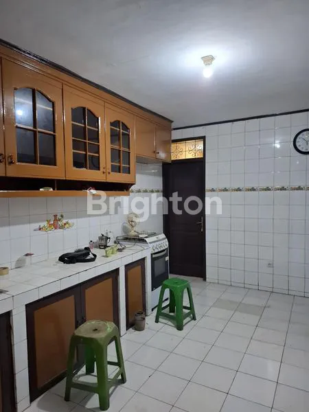 image DISEWAKAN RUMAH SIAP HUNI PULO ASEM PRATAMA LOKASI YG TENANG AMAN DAN NYAMAN . (6)