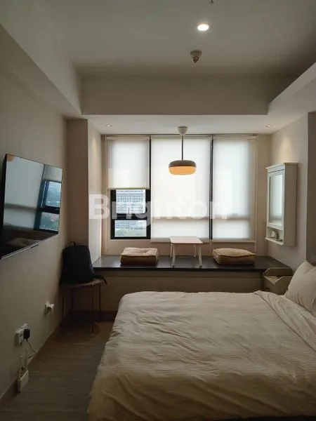 image STUDIO MEWAH, LANGKA, SIAP HUNI DI COLLINS HYDE — DEKAT LIFT, INTERIOR PREMIUM, HARGA DI BAWAH PASAR! (1)
