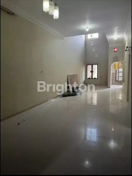 image SEWA RUMAH 2 LANTAI PUCANG ANOM DEKAT NGAGEL, KERTAJAYA (4)