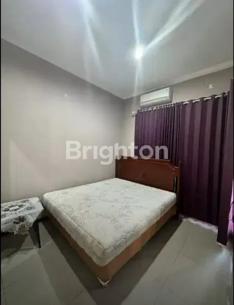 image RUMAH 2 LANTAI SIAP HUNI, TERAWAT LINGKUNGAN ASRI, AMAN, NYAMAN DEKAT PAKUWON CITY ITS UNAIR MERR GALAXY MALL MANYAR KERTOADI DHARMAHUSADA INDAH (4)