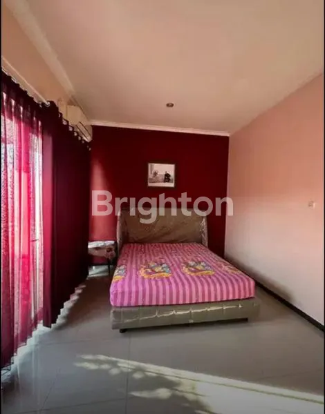 image RUMAH 2 LANTAI SIAP HUNI, TERAWAT LINGKUNGAN ASRI, AMAN, NYAMAN DEKAT PAKUWON CITY ITS UNAIR MERR GALAXY MALL MANYAR KERTOADI DHARMAHUSADA INDAH (5)