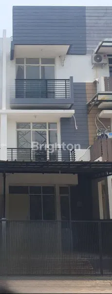 image RUMAH 3 LANTAI DI KATAMARAN INDAH PIK (6)