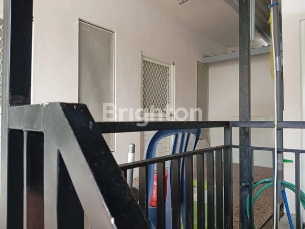 image RUMAH 2 LANTAI KARANG ASEM SURABAYA (2)