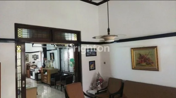 image JUAL RUMAH FURNISH IJEN MALANG (4)