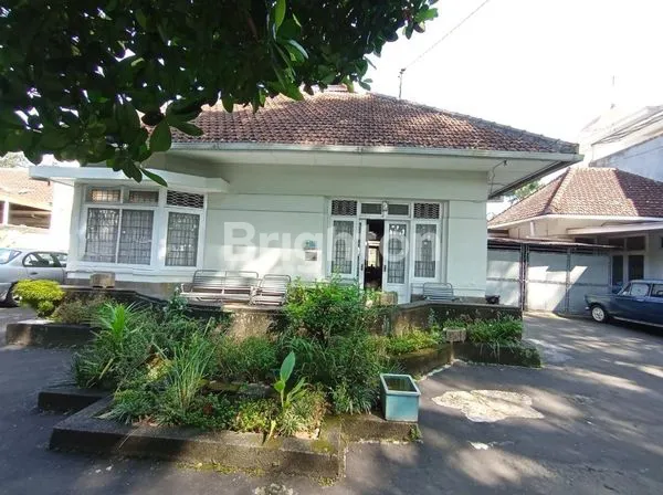 image JUAL RUMAH FURNISH IJEN MALANG (2)