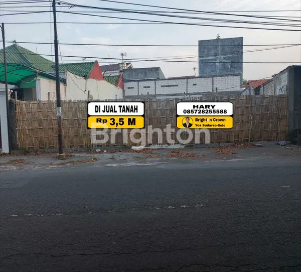 DI JUAL TANAH DI TENGAH KOTA HARGA MASIH BISA NEGO DEKAT DENGAN FASILITAS PUBLIK LINGKUNGAN AMAN DAN NYAMAN AKSES JALAN CUKUP BAIK DAN LEBAR UNTUK KENDARAAN UMUM MAUPUN PRIBADI!