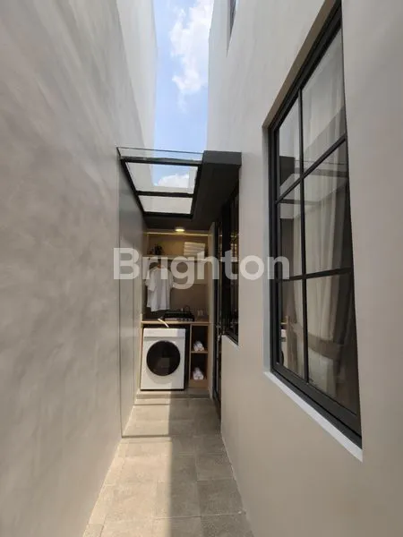 image RUMAH BERGAYA FRENCH HORTIS, CITRA GARDEN SERPONG CISAUK (8)