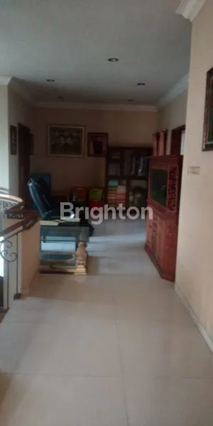 image \\UD83C\\UDFE1 RUMAH HOEK SIAP HUNI – FULL FURNISHED & ADA PEMBANTU JAGA (7)