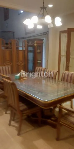 image \\UD83C\\UDFE1 RUMAH HOEK SIAP HUNI – FULL FURNISHED & ADA PEMBANTU JAGA (4)