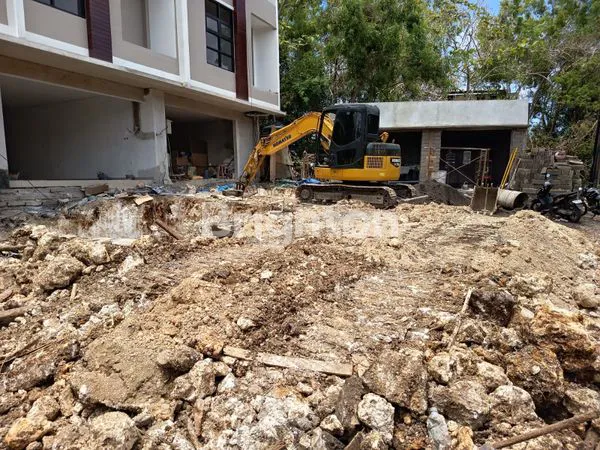 image RUKO 3 LANTAI STRATEGIS DI JALAN RAYA JIMBARAN – ULUWATU, SHM (4)