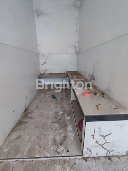 image DISEWAKAN RUKO TINGKAT 2 DI NGUNUT TULUNGAGUNG, LOKASI STRATEGIS, COCOK BUAT BISNIS DAN RUMAH TANGGA. (6)