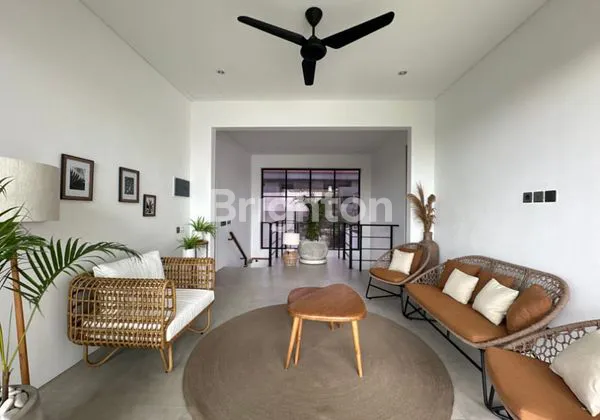 image VILA FURNISHED LT 313M² DEKAT PANTAI (4)