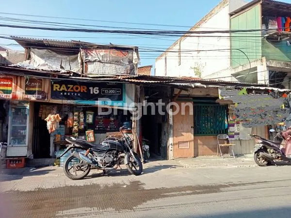 image RUMAH LAMA HITUNG TANAH SAJA DAERAH TAMAN RATU JAKARTA BARAT (2)