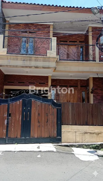 RUMAH 2 LANTAI SHM 4KT DI TEGAL GUNDIL