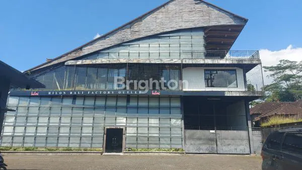 image GEDUNG EX TOKO OLEH OLEH DI TABANAN (4)