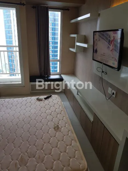 image APARTEMEN ORCHARD PAKUWON MALL SURABAYA BARAT. CONNECT KE MALL. STUDIO. FULL FURNISH. SIAP HUNI (4)