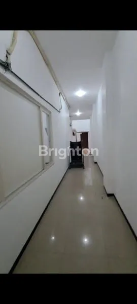 image RUKO/RUKAN 3 LANTAI DI RESIDEN SUDIRMAN SURABAYA (5)