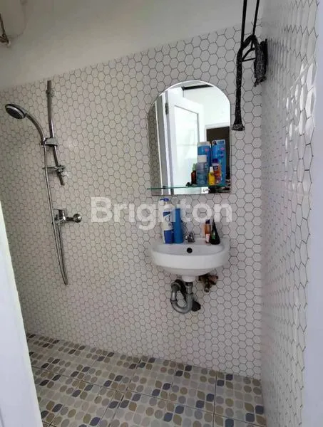 image RUMAH MODERN MINIMALIS DI GUNUNG SALAK (7)