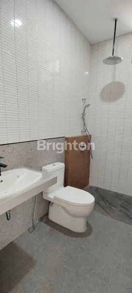 image RUMAH BARU 3 LANTAI DI ASEM DURI KEPA JAKARTA BARAT (8)