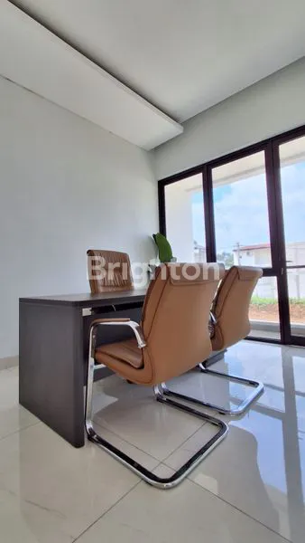 image RUMAH 2 LANTAI BERNUANSA BALI DI KOTA MALANG DEKAT EXIT TOLL MALANG (7)