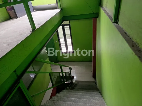 image RUKO SIAP PAKAI SURYA KENCANA PAMULANG – LT 309 M² LB 600 M², SHM & LOKASI DEKAT UNPAM JUAL CEPAT (7)