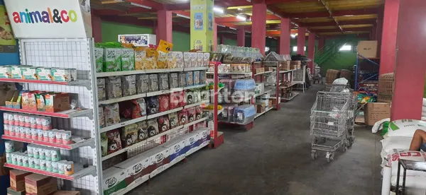 RUKO PLUS GUDANG BESAR 3 LANTAI SIAP PAKAI DI JL RAYA BOGOR – LT 673 M² LB 2.000 M², SHM, LOKASI STRATEGIS DEKAT INDOMARET & JALAN UTAMA