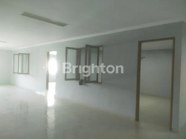 image RUKO STRATEGIS 5 LANTAI, SIAP PAKAI (4)