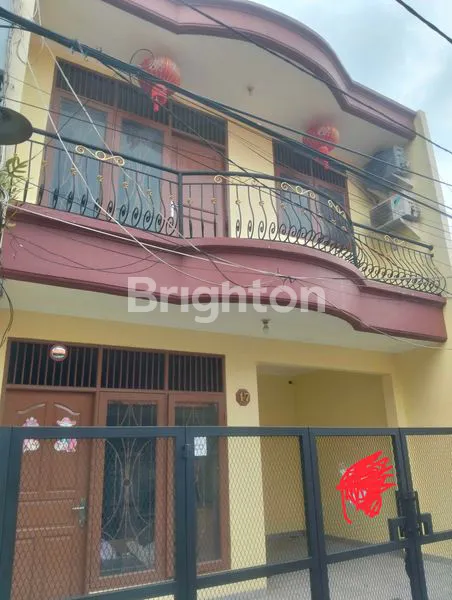 image RUMAH BAGUS BARU RENOVASI 2 LANTAI KEMANDORAN (1)