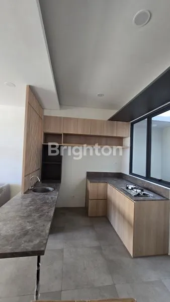 image RUMAH HOEK FURNISHED SIAP HUNI DI TANAKAYU SVASTI BSD (5)