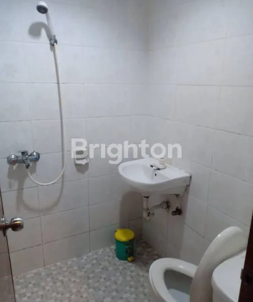 image HOTEL 33 KAMAR + TEMPAT KOST 40 KAMAR, JARAK 150M KE JL R (6)