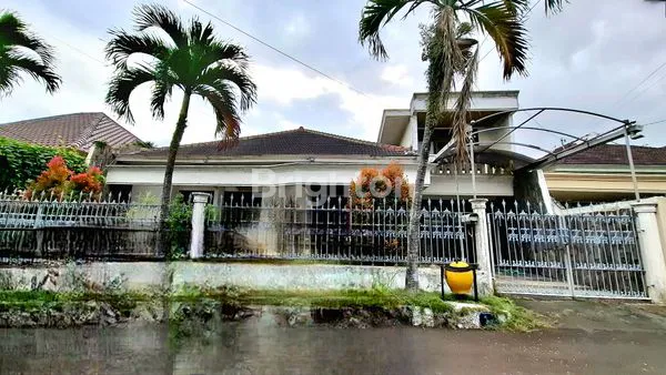 image RUMAH LUAS HANYA 4 MENIT DARI KALAM KUDUS TIDAR MALANG (1)