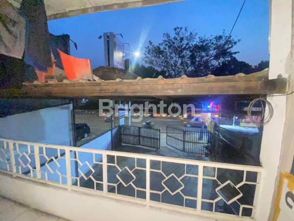 image DI JUAL TANAH & BANGUNAN STRATEGIS COCOK UNTUK KANTOR DLL DI JALAN RAYA LENTENG AGUNG (7)