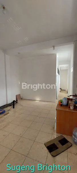 image RUKO BARU RENOV SIAP PAKAI LAHAN PARKIR DISAMPING JALAN UTAMA SELALU RAMAI DAERAH TANJUNG, IR RAIS MALANG (4)