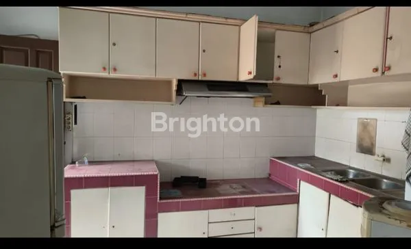 image RUMAH DENGAN HOOK DI PUSAT KOTA DEKAT JL. JEND SUDIRMAN (7)