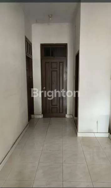 image RUMAH DENGAN HOOK DI PUSAT KOTA DEKAT JL. JEND SUDIRMAN (5)