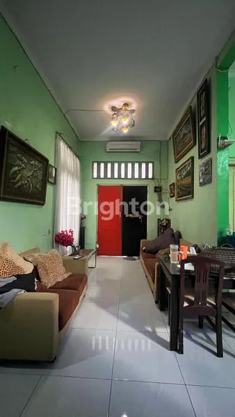 image RUMAH 2.5 LANTAI LUAS TANAH 250M² DEKAT SUMMARECON BEKASI MALL , KAVLING TEGAL PERINTIS,BEKASI UTARA ,JAWA BARAT (2)